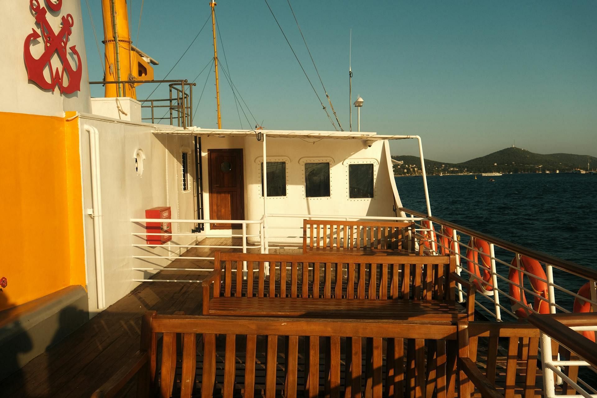 Amy Bradley disappeared on the ship deck (Image via Pexels)